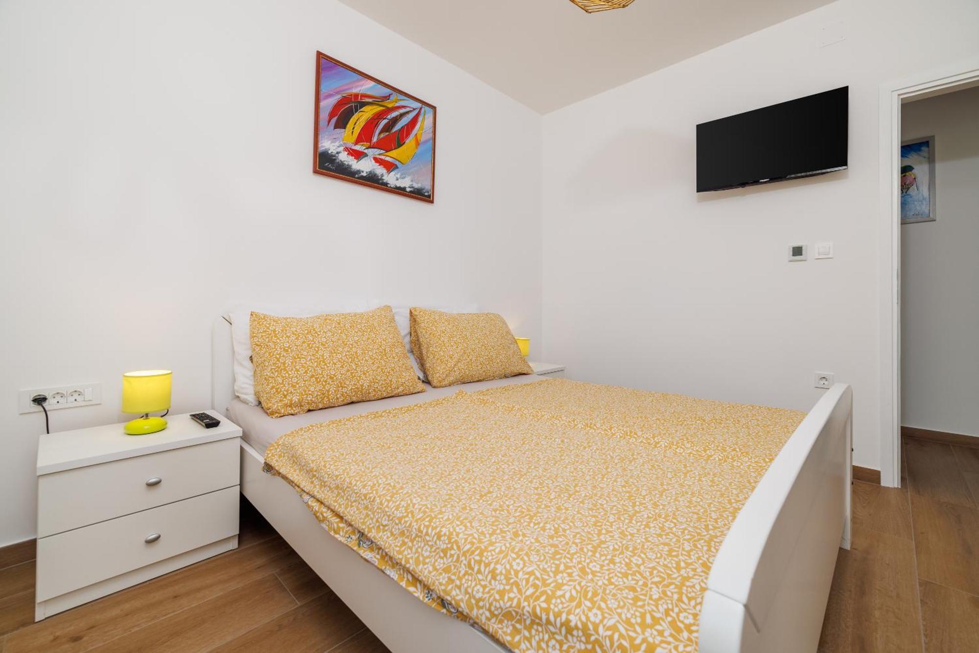 Apartmani Viktorija Jadranovo Esterno foto