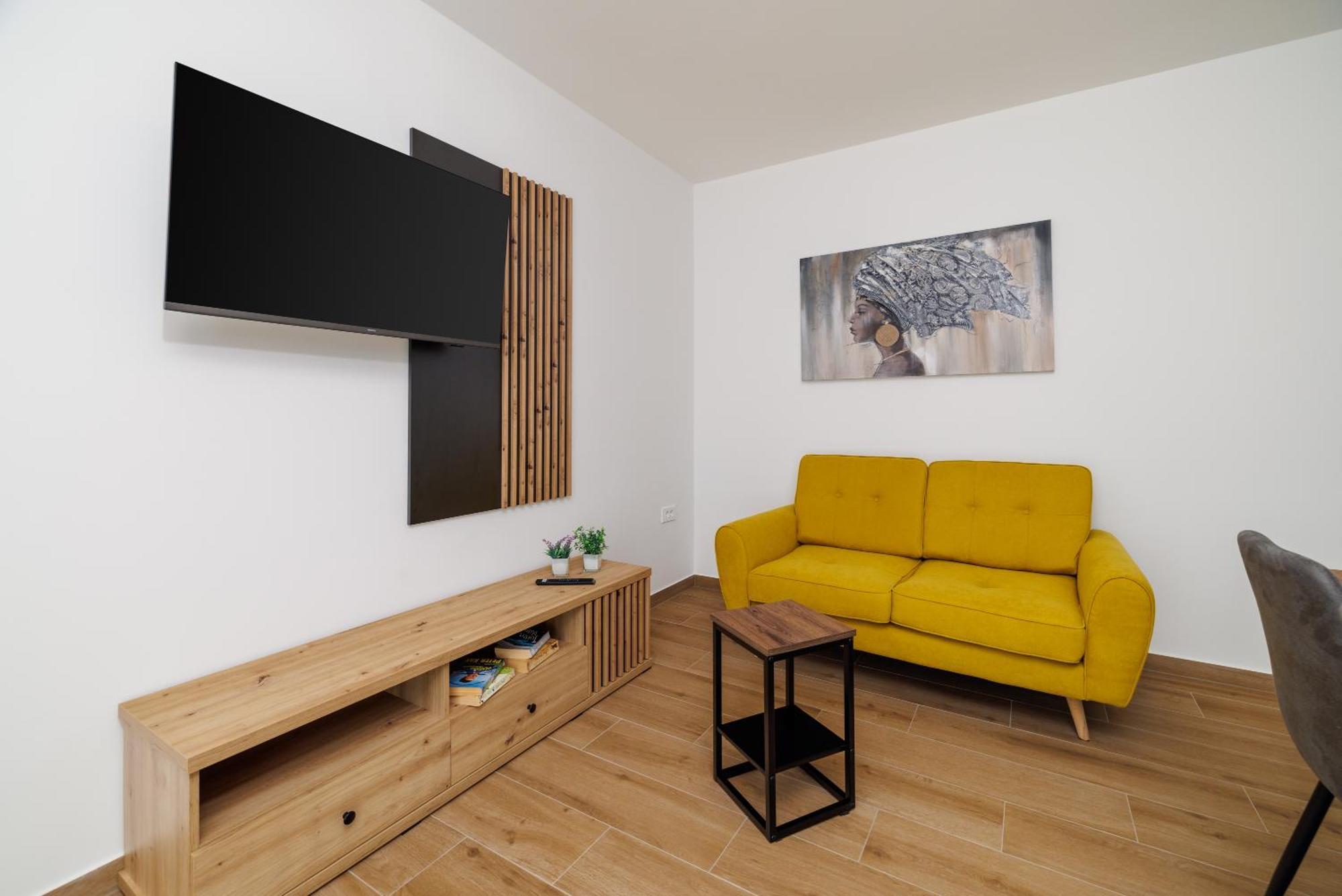 Apartmani Viktorija Jadranovo Esterno foto