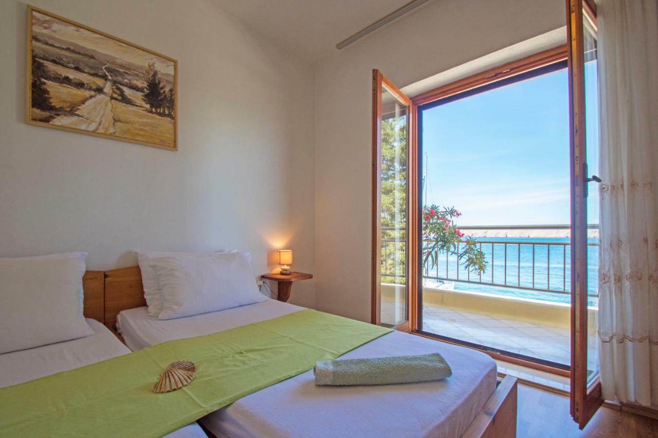 Apartmani Viktorija Jadranovo Esterno foto